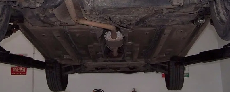 车底盘边梁锈烂了有必要修吗(汽车边梁锈蚀烂了怎么修复)